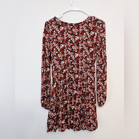 Hollister Floral Print Dress - Picture 2 of 4